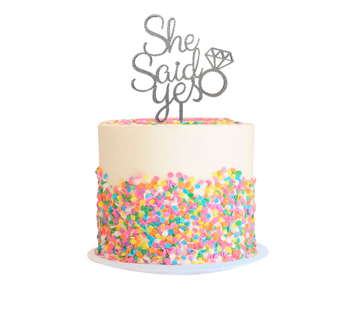 Letrero para pastel “She Said Yes" Plata Glitter - Cake Topper